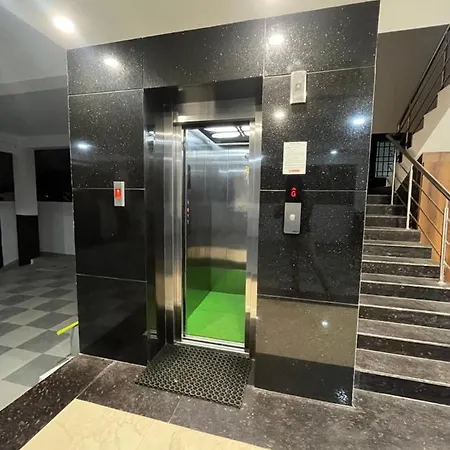Cm Stays Service Apartment - Near Chennai Airport - Pallavaram Exterior photo