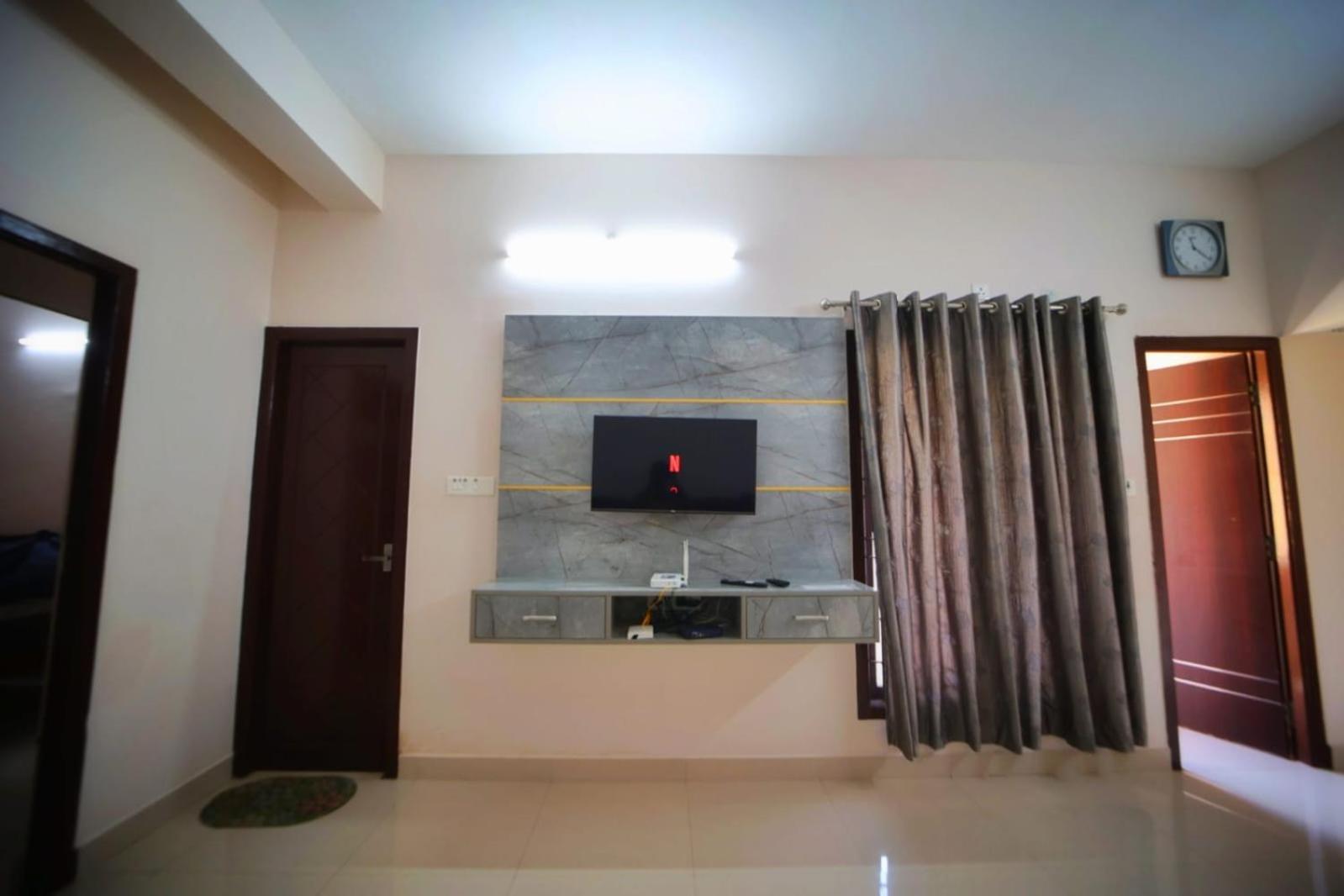 Apartment Cm Service - Near Airport - Pallavaram