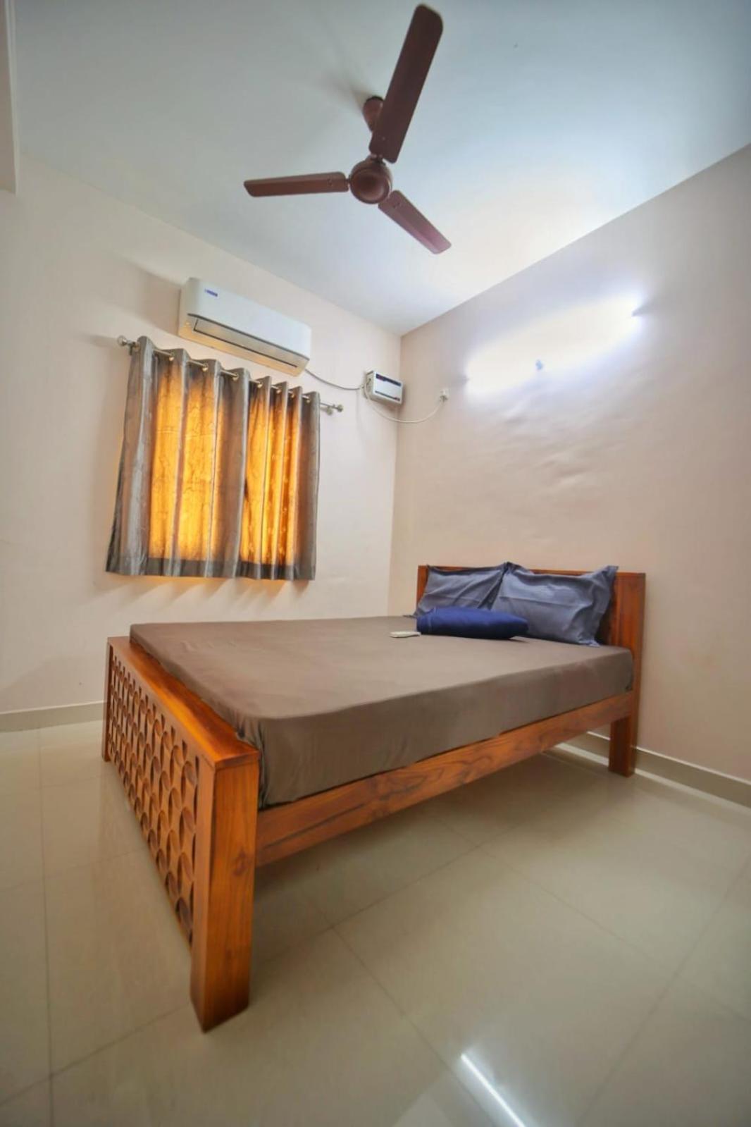 Cm Service - Near Airport - Pallavaram * Chennai